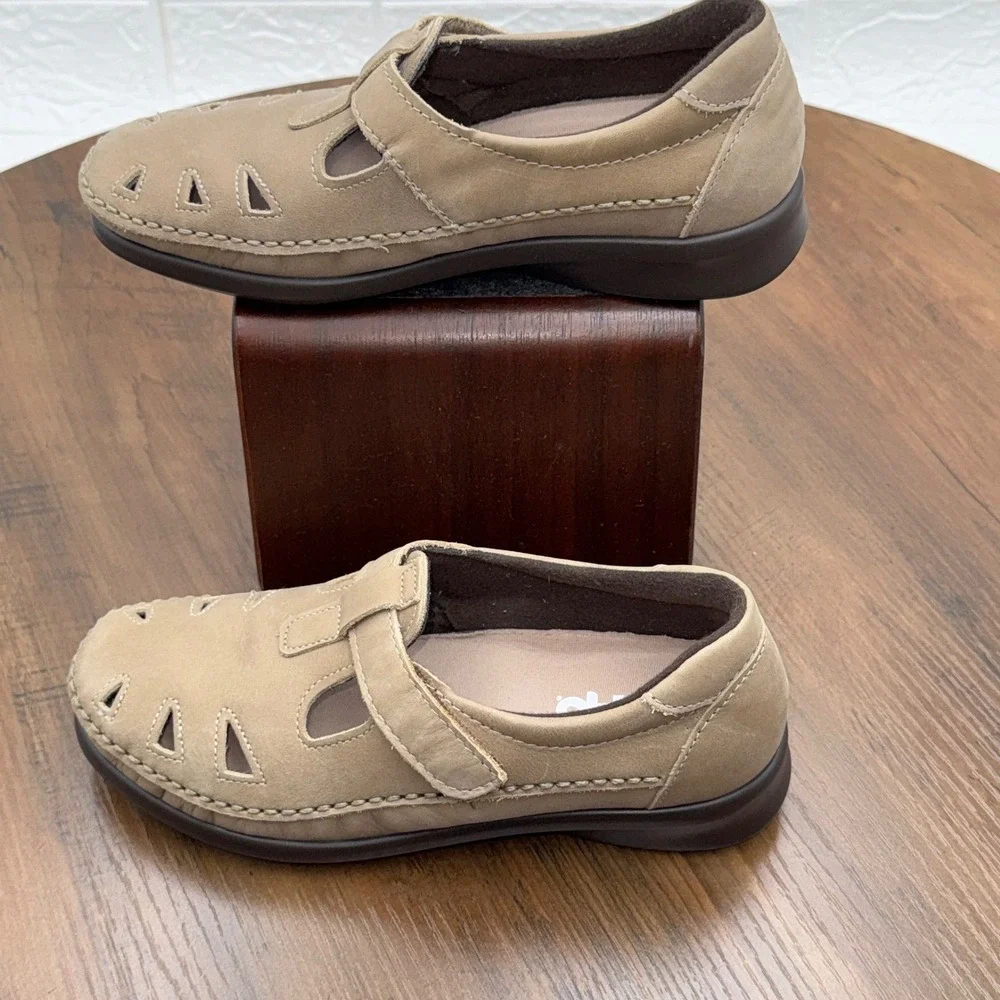 SAS San Antonio Shoes Roamer Leather T-Strap Comfort Mary Jane Loafers Size 4 M